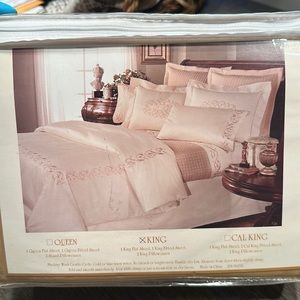Couture home Luxury King Sheet Set